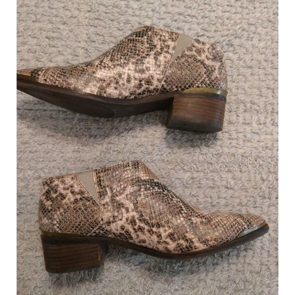 Lucky Brand classic leather snakeskin print 8.5 boots Y2K Animal